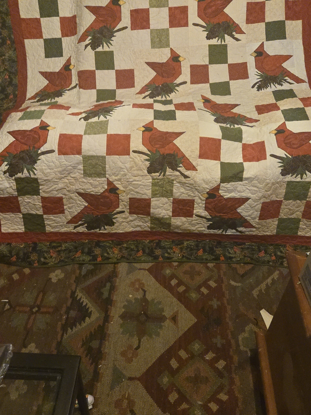 Handmade christmas Cardinal Patchwork Quilt - Red and Green Home Bedding